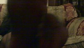 সান্তা নকল ট্যাক্সিতে শ্যামাঙ্গিনী এলফকে চুদছে মা ছেলে চোদা চুদি ভিডিও